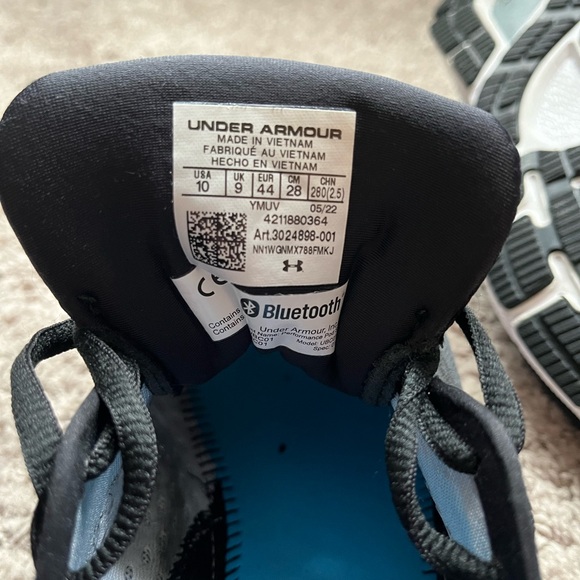 Under Armour sneakers - Picture 3 of 4